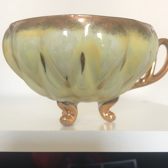 ✨Royal Sealy China Japan Teacup and Saucer✨ - Picture 2 of 11